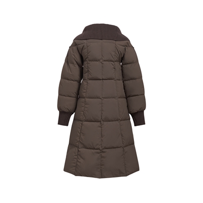 ハイクオリティダウンジャケット背面デザイン